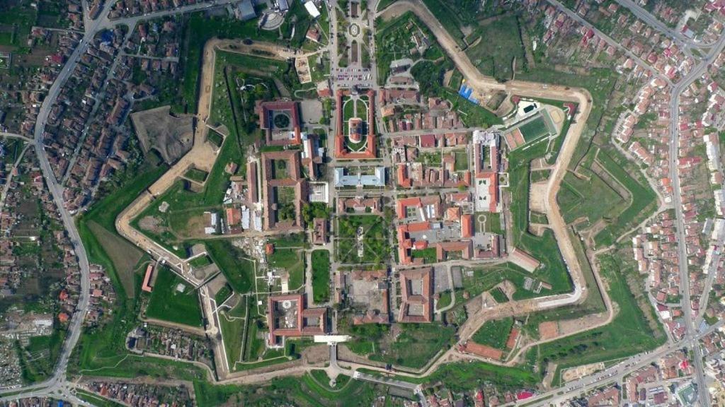 Hortenzia Alba Iulia Zewnętrze zdjęcie